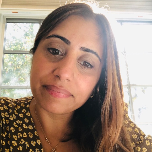 Meet your Posher, Monica - Picture 2 of 2